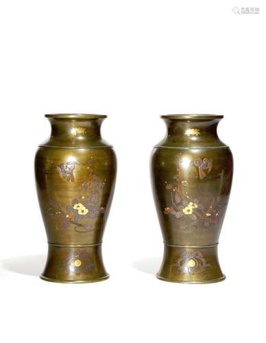 A PAIR OF JAPANESE BRONZE VASES