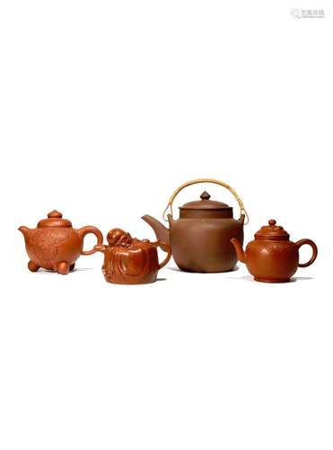 FOUR CHINESE YIXING TEAPOTS AND COVERS