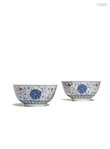 A PAIR OF CHINESE DOUCAI BOWLS