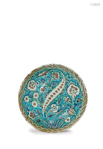 AN IZNIK POTTERY DISH