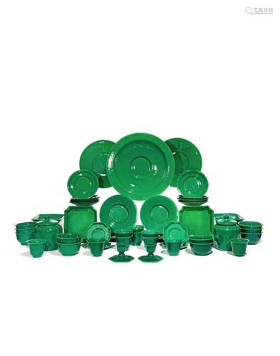 AN EXTENSIVE CHINESE GREEN GLASS SERVICE