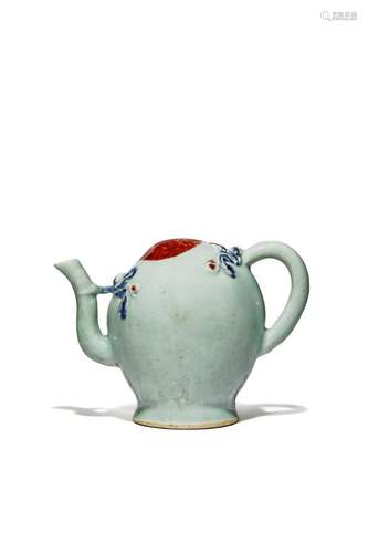 A CHINESE CADOGAN TEAPOT