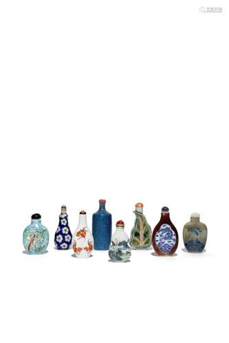 EIGHT CHINESE PORCELAIN SNUFF BOTTLES