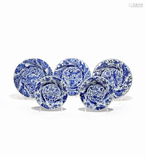 FIVE CHINESE BLUE AND WHITE DISHES