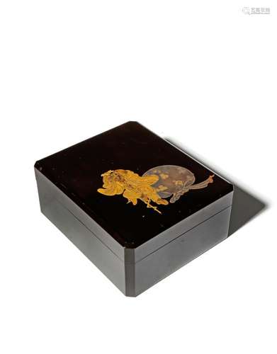 A JAPANESE BLACK AND GOLD LACQUER BOX AND COVER