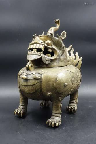 CHINESE QING DYNASTY BRONZE FOOLION CENSER
