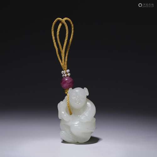 CHINESE QING DYNASTY WHITE JADE BOY PENDANT