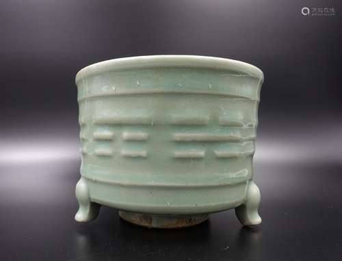 CHINESE YUAN DYNASTY LONGQUAN GLAZED CENSER