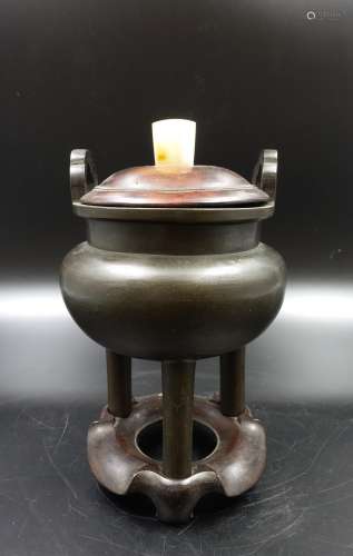 CHINESE BRONZE TRIPOD CENSER WITH SILVER WIRING