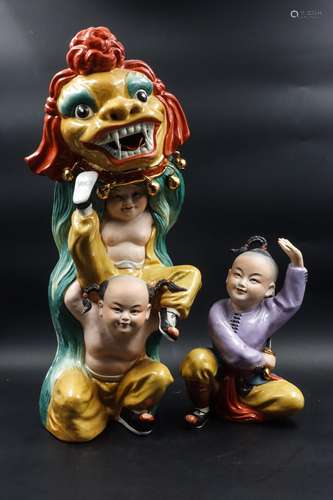 CHINESE PORCELAIN FIGURE OF BOY AND FOOLION