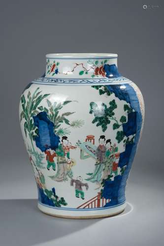 CHINESE BLUE AND WHITE WUCAI PORCELAIN JAR