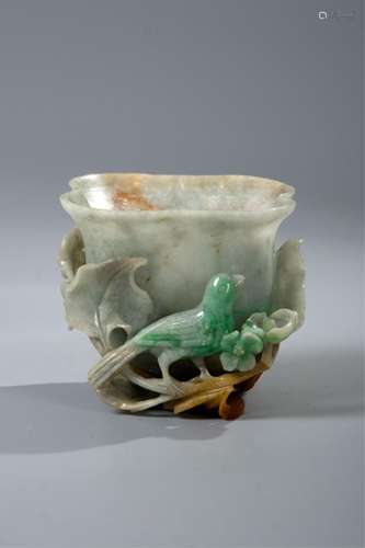 CHINESE JADEITE LOBBED SHAPE WATER COUPE