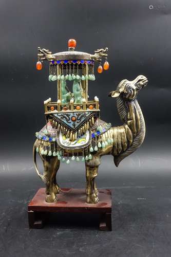 CHINESE SILVER FIGURE OF CAMEL WITH JADEITE