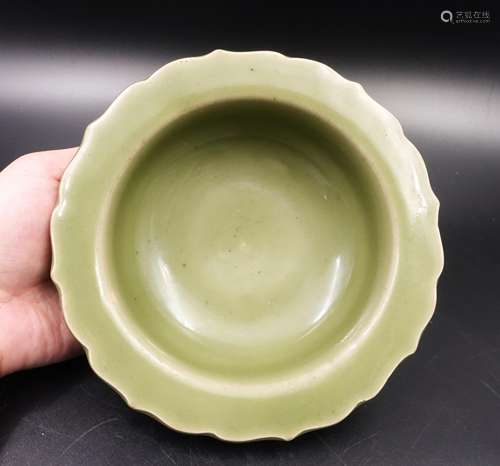 CHINESE LONGQUAN CELADON BRUSH WASHER