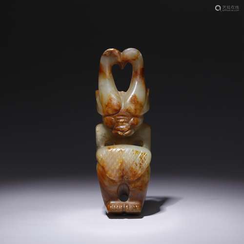 CHINESE NEOLITHIC JADE FIGURE