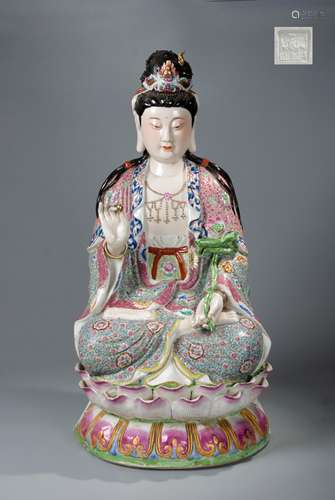 CHINESE FAMILLE ROSE FIGURE OF GUANYIN