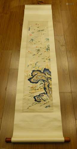 CHINESE QING DYNASTY EMBROIDERY SCROLL PAINTING