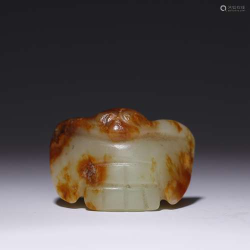 CHINESE NEOLITHIC JADE PENDANT