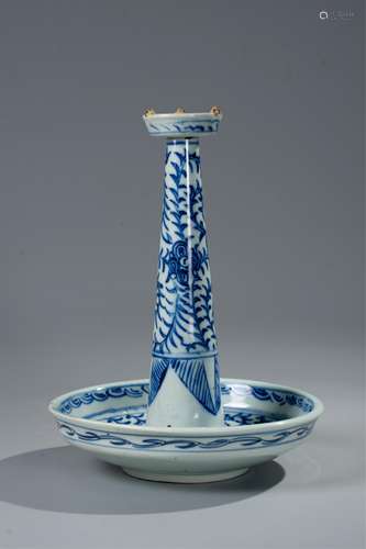 CHINESE BLUE AND WHITE PORCELAIN CANDLE STAND