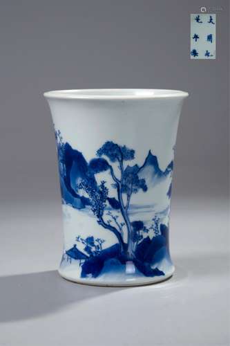 CHINESE BLUE AND WHITE BRUSH POT