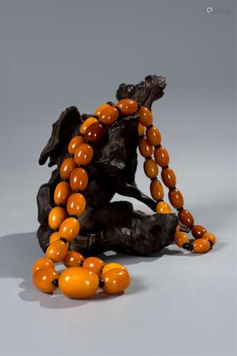 CHINESE HONEY AMBER BEADS NECKLACE