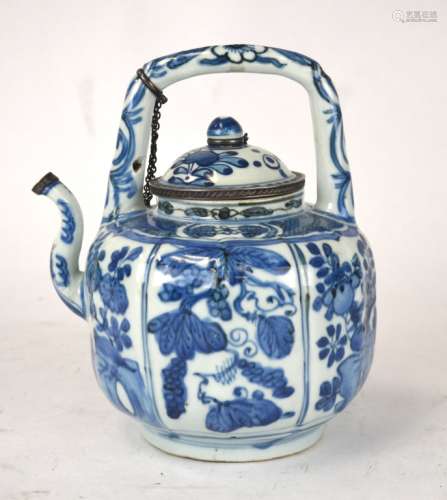 Ming Chinese Blue & White Porcelain Teapot