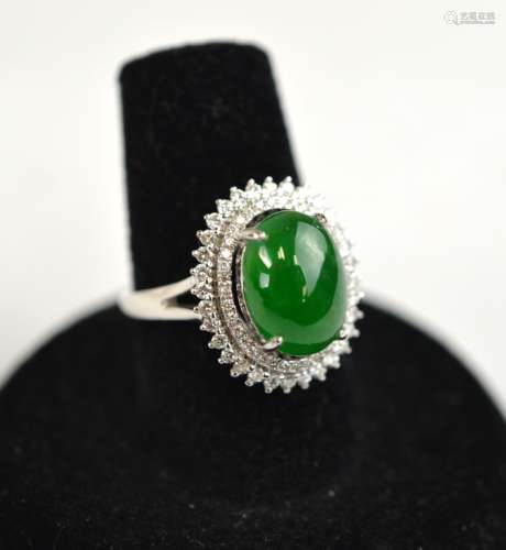 18K White Gold Ring with Natural Oval Cut Jadeite