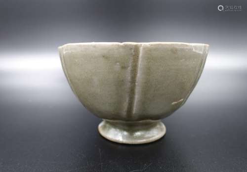 Chinese Song Dynasty Yue Ware Porcelain Bowl