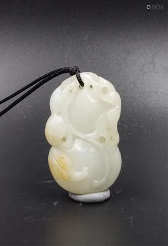 Chinese Qing Dynasty White Jade Pendant, Gourd
