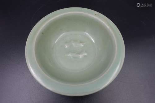 Chinese Song Dynasty Longquan Celadon Glazed Plate