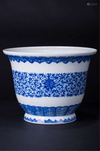 Chinese Blue And White Planters Pot