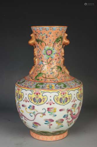 Chinese Qing Dynasty Famille Rose Flower Vase