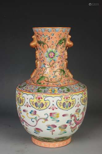 Chinese Qing Dynasty Famille Rose Flower Vase