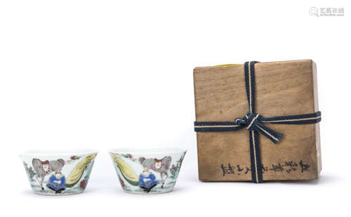 A Pair of Chinese Porcelain Cups