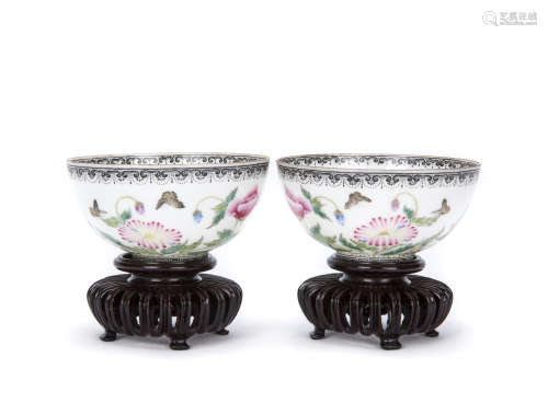 A Pair of Porcelain Bowls with Bases