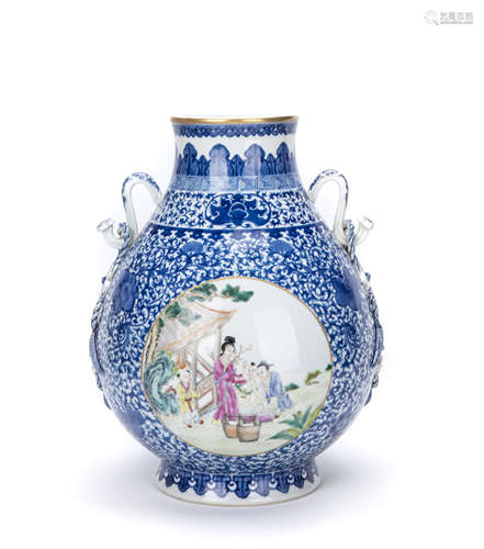 A Chinese Porcelain Vase