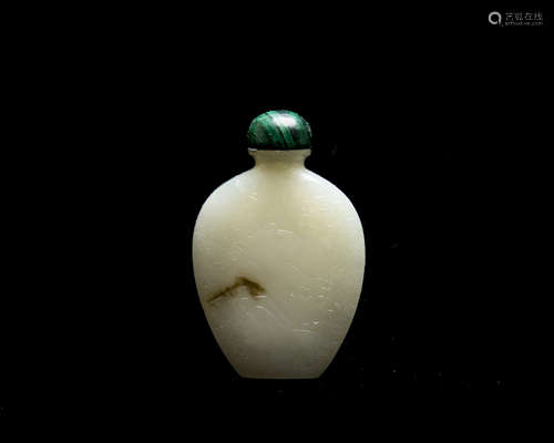 A Chinese Carved Jade Snuff Bottle