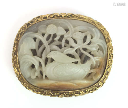 A Chinese Carved Jade and Gilt Bronze Belt Buckle