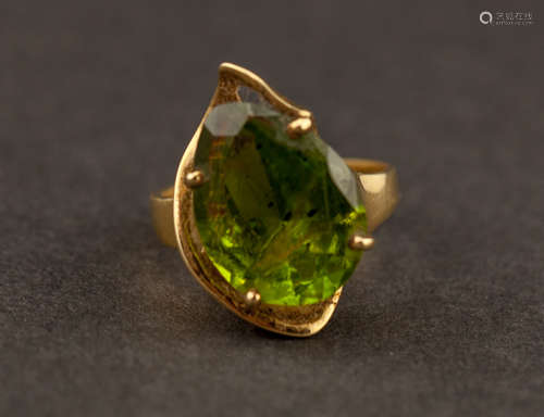 14K Yellow Gold Tourmaline Ring