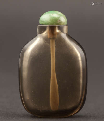 Chinese Antique Tea Crystal Snuff Bottle