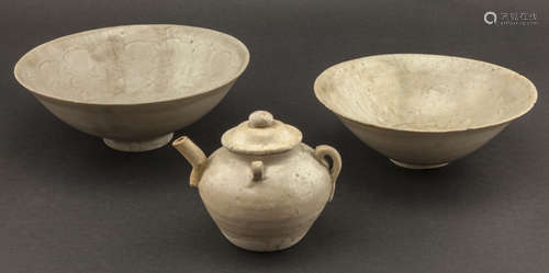 Set of Song Dynasty Stoneware Bowls & Teapots