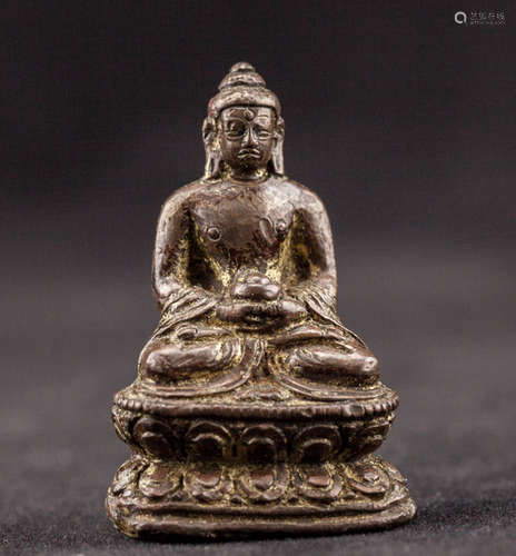 Chinese Antique Gilt Bronze Figure of Buddha