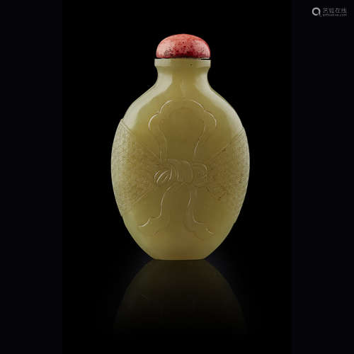 FINE YELLOW JADE CARVED 'BROCADE-WRAPPED' SNUFF BOTTLE QING DYNASTY, 18TH CENTURY