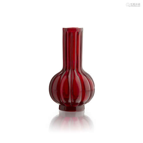 RUBY-RED GLASS LOBED BOTTLE VASE QING DYNASTY, 19TH CENTURY