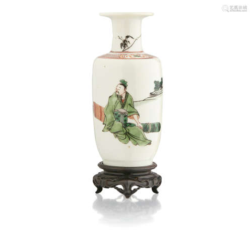 FAMILLE VERTE SMALL ROULEAU VASE QING DYNASTY, 17TH CENTURY