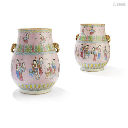 MAGNIFICENT PAIR OF LARGE FAMILLE ROSE VASES QING DYNASTY, 18TH/EARLY 19TH CENTURY