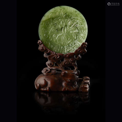 FINELY CARVED SPINACH-GREEN JADE SMALL DISH QING DYNASTY