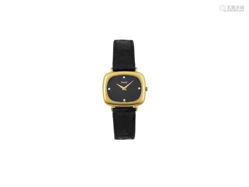 PIAGET, Ref. 9252, 18K yellow gold wristwatch with a gold original buckle. Made circa 1970