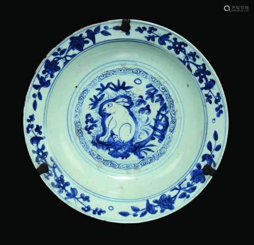 A blue and white dish depicting rabbit, China, Ming Dynasty, Wanli Period (1573-1619)