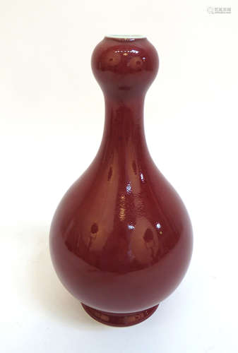 Red Garlic Head Porcelain Vase